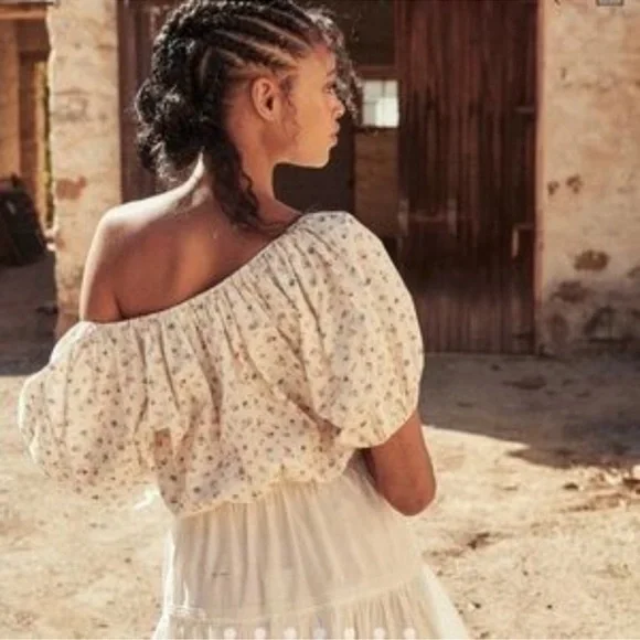 Doen Topaz Top in Cottage Breeze Floral size Medium - Picture 7 of 8